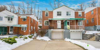 AVAILABLE MAY 1ST! UPDATED THROUGHOUT! 3-bedroom in Beechview! Gallery 1