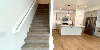 Townhome in Woodland Estates - Pool Access Gallery 4