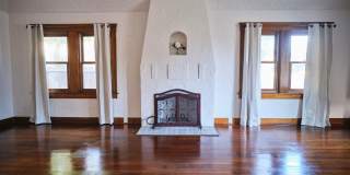 Charming 3 Bedroom in Historical Tower District Gallery 8