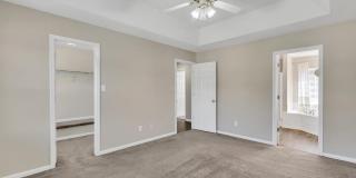 Spacious 4BR/2.5 Bath in the Jacksonville Commons Area Gallery 13