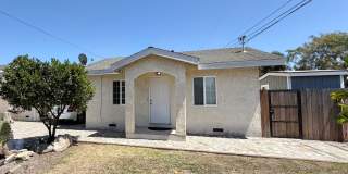 Bright & Spacious 1 Bedroom + 1 Bath with Private Yard & In-Unit Laundry Gallery 1