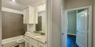 703 Moseley Lane Gallery 13