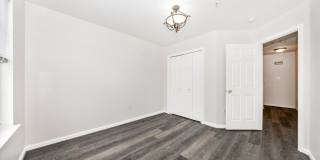 4960 CLARENDON Terrace Gallery 28