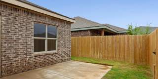 5708 Kemper Street Gallery 21