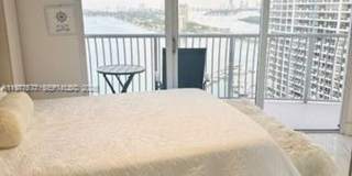 1750 N Bayshore Dr # 2302 (A11977577) Gallery 21