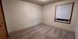 3 Bd Townhome Gallery 17