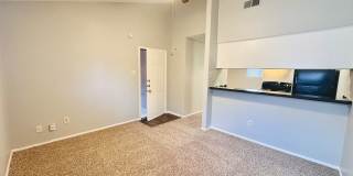 Awesome open Studio Apartments Close to Downtown Gallery 3
