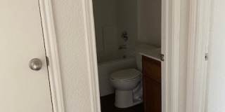 225 Gibson A Gallery 17