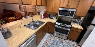 Room in 2 Bedroom Home at Indio Dr Gallery 16