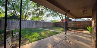 FOR LEASE - Spacious  3/2/2 IN RAINTREE Gallery 22