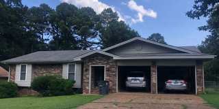 Charming 3-Bedroom Home in a Great Searcy Location! Gallery 1