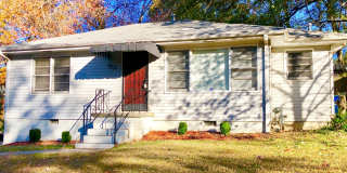 3 Bed 1 Bath in East Point!! Gallery 1