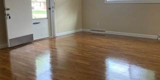 2718-2720 S. Stewart Gallery 4