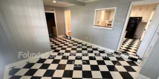 252 East Edwin Circle Gallery 8