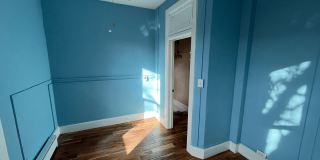 $1000 Move in Special - Beautiful 2 bed 1 bath in unit W/D, renovated kitchen, walkability! Gallery 11