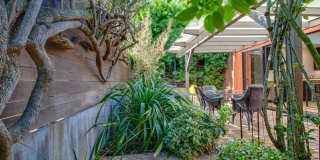 927 1/2 Victoria Ave Gallery 4