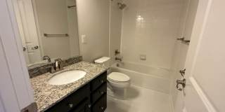 Gorgeous 4-Bed 3.5-Bath Townhouse next to Ft Meade Gallery 29