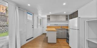 Makiki Punchbowl Gem: Updated & Ready for You Gallery 1