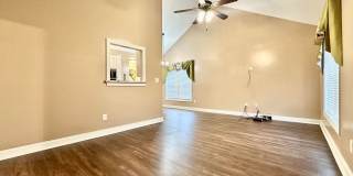 3 BD, 2 BA Home in Wilson Gallery 4