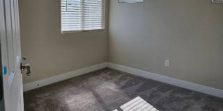 Beautiful 4 Bedroom Home Gallery 20