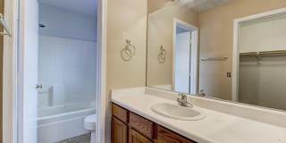 Nice 3 bedroom 2 bath home! Gallery 27