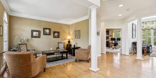 26368 STRATHAVEN Court Gallery 4