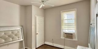 1084 Sanford Ave Gallery 20