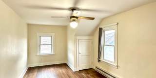 2 Bed 1 Bath home in Beechview - Close to Downtown, Public Transit - Available June Gallery 10