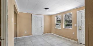 418 E AMELIA AVENUE Gallery 5