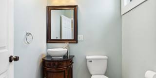 1906 Vine Street Gallery 13