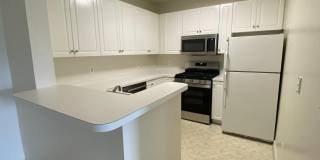 7000 FALLS REACH Drive Gallery 25