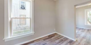 Renovated 3 Bedroom Single Family Home - 982 Collinwood Ave Gallery 4