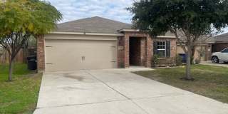 Spacious 3BR/2BA Rental in Southeast San Antonio | China Grove Spacious 3BR/2BA Rental in Southeast San Antonio | China Grove Gallery 1