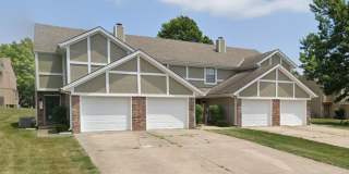 3549-3555 NE Independence Cir Gallery 1