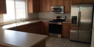 Nice 3 bedroom 2 bath home in Maricopa! Gallery 7