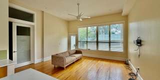 Charming 2BR Condo in Denver Gallery 1