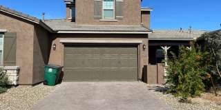 Beautiful 3 bedroom townhome in Goodyear! Gallery 1
