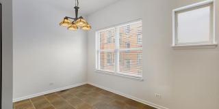 4530 S Woodlawn Ave Gallery 6