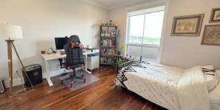 87 Medford St Gallery 14