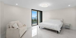 5460 N Ocean Drive Gallery 21