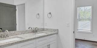 Modern Townhome in Rosewood – Walk to USC, Dining & More! Gallery 21