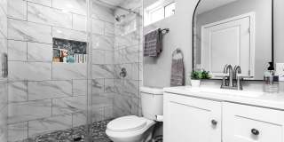 Newly furnished and remodeled 2 bed 2 bath! Gallery 17