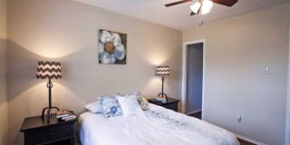 Hunters Point Apartments Gallery 75