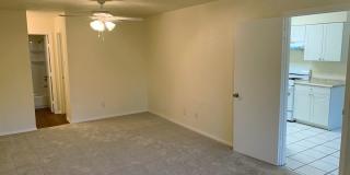 Beautifully Renovated 4/2 One story Georgetown Property. Gallery 11