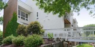 Summit Hill Apartments Gallery 6