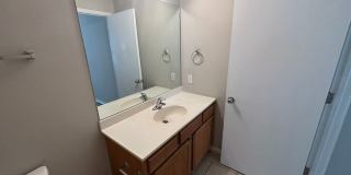 Northern Spacious 4 BDR Duplex Gallery 14