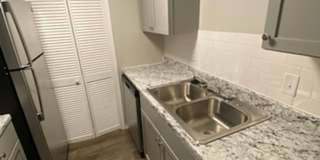 River Walk Apartments Gallery 83