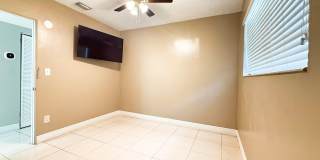19731 NW 4th Avenue Gallery 13