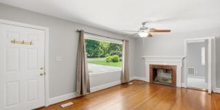 Move-in Ready 3 Bedroom Ranch Home in Eastway Park Gallery 7