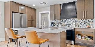 Stylish 2BR/2BA Home Near Paseo Arts District & Downtown OKC! Gallery 9